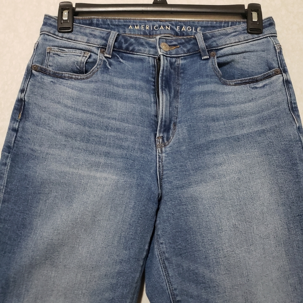 American Eagle Outfitters Women's Blue mom  Jeans....size:6 regular - Picture 4 of 9